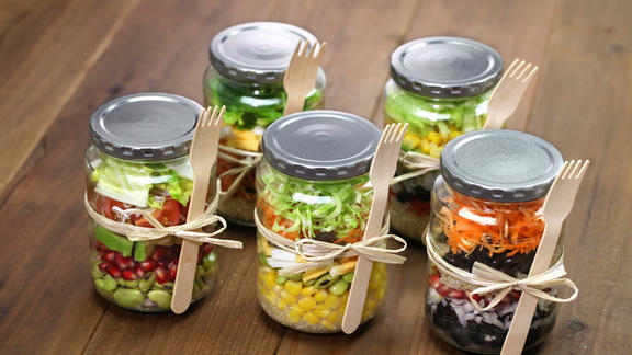 Meal Prep: Essen vorkochen und portionieren Meal Prep: Essen vorkochen und portionieren