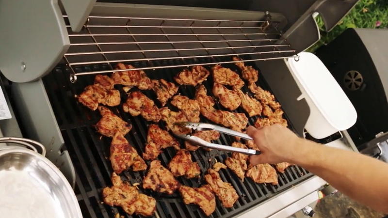 Fertig gekauft oder selbst mariniert - was schmeckt besser? Grillfleisch im Test