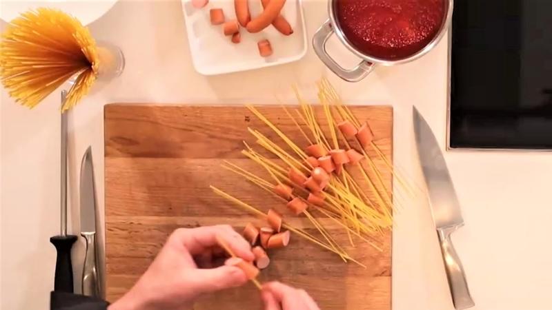 'Best of'-Lifehack Würstchen Spaghetti - so wird's gemacht!