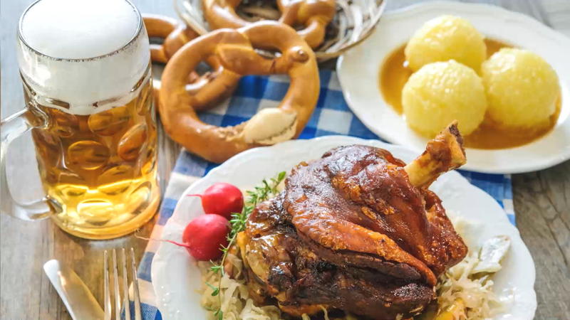 Haxe, Brezn oder Maß: Das macht dick! Kalorien-Check auf der Wiesn