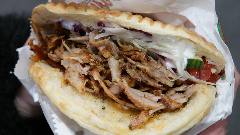 Gesetzeslücke im EU-Recht Gesundheitsgefahr: Wird der Döner bald verboten?