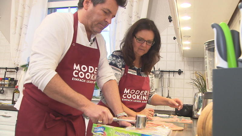 Hähnchen-Saltimbocca mit Nudelsalat 'Modern Cooking' mit Thomas Anders