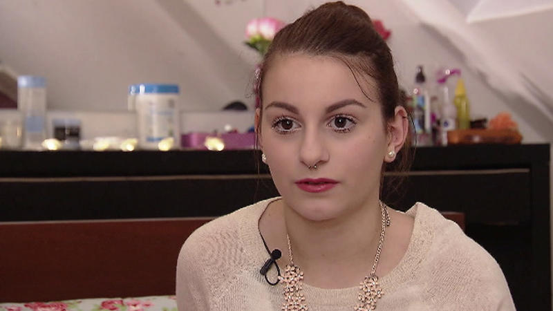 Überempfindlichkeit gegenüber Kau-Geräuschen Carmelina leidet an Misophonie