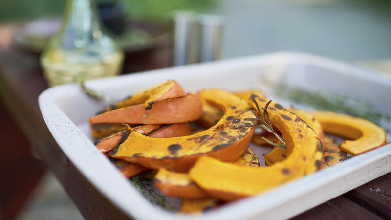 Drei Rezepte mit Wirsing, Kürbis und Pflaumen Leckere Blitzgerichte für den Herbst