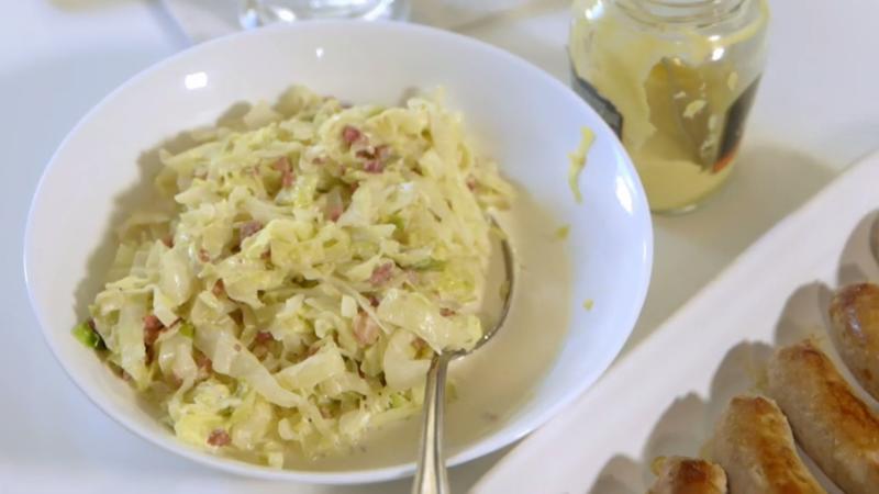 Als Flammkuchen, Salat & Gemüse So werden die drei leckeren Spitzkohl-Varianten gezaubert