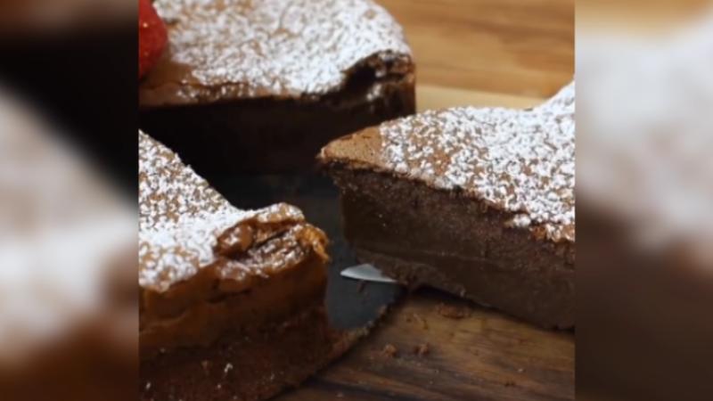 Leicht und schnell gemacht Nutella-Kuchen mit 2 Zutaten