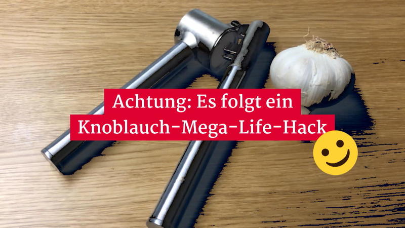 Genialer Knoblauch-Life-Hack So pressen Sie Knoblauch viel schneller