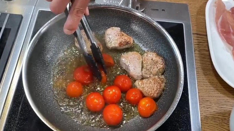 Hensslers schnelle Nummer Schweinefilet-Pfanne à la Saltimbocca