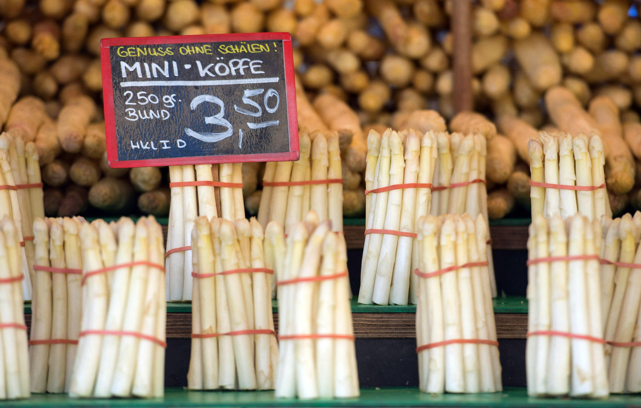 Spannende Spargel-Fakten: Darum ist weißer Spargel teurer als grüner ...