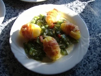 Kartoffeln Im Speckmantel auf Bohnengemüse - Rezept - Bild Nr. 2