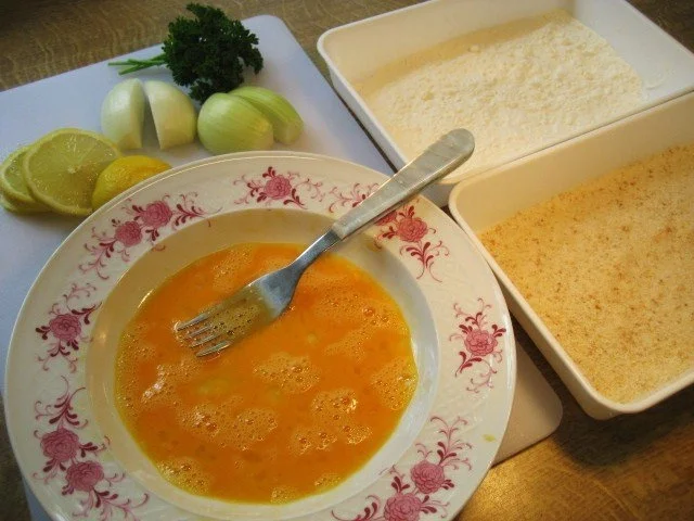 Rezept: Wiener Hack-Schnitzel Bild Nr. 3 Wiener Hack-Schnitzel - Rezept - Bild Nr. 3