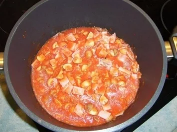 Rezept: Spagetti mit Tomaten-Schinken-Sahnesoße Spagetti mit Tomaten-Schinken-Sahnesoße - Rezept