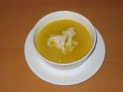 Paprikasuppe mit Pfeffercreme - Rezept