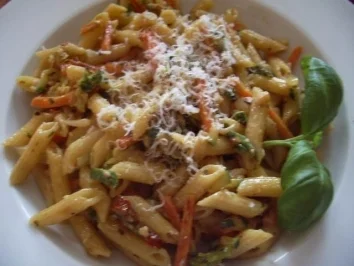 Nudeln in Gemüsesosse - Rezept