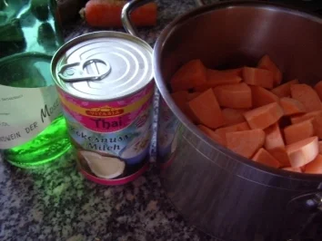 Süßkartoffelsüppchen mit herzhafter Einlage - Rezept