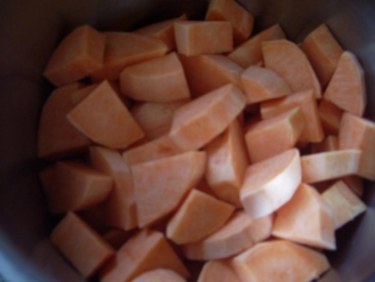 Süßkartoffelsüppchen mit herzhafter Einlage - Rezept