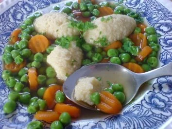 Erbsen, Wurzeln und Klöße - Rezept - Bild Nr. 10