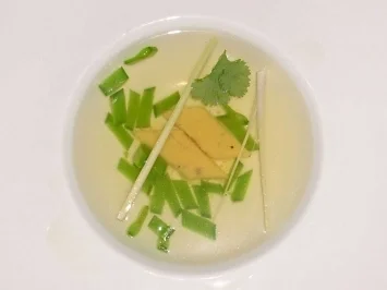 Zitronengras-Essenz an Pfefferpolenta - Rezept