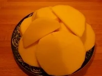 Rezept: Stechrübenschnitzel an warmem Senfkartoffelsalat mit geschmorten Kirschtomaten Stechrübenschnitzel an warmem Senfkartoffelsalat mit geschmorten Kirschtomaten - Rezept