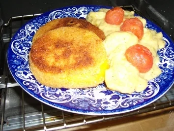 Rezept: Stechrübenschnitzel an warmem Senfkartoffelsalat mit geschmorten Kirschtomaten Stechrübenschnitzel an warmem Senfkartoffelsalat mit geschmorten Kirschtomaten - Rezept