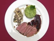 Entenbrust mit Balsamico-Feigensoße und Petersilien-Kartoffelstampf - Rezept