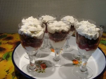 *Dessert - Kirschen-Dessert - Rezept - Bild Nr. 2