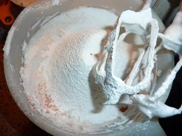 Rezept: Torten: Quark-Sahne-Torte Bild Nr. 2 Torten: Quark-Sahne-Torte - Rezept - Bild Nr. 2