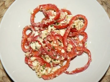 scharfer Paparikasalat - Rezept