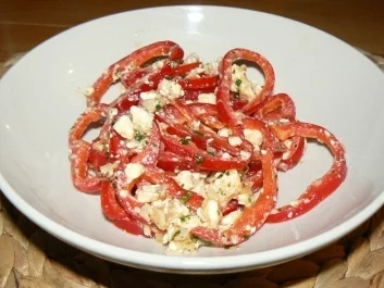 scharfer Paparikasalat - Rezept