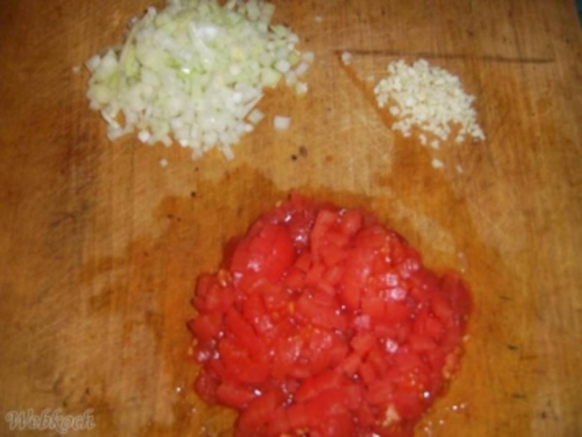 Spagetti mit Pilzen und roten Linsen-Tomatensoße - Rezept
