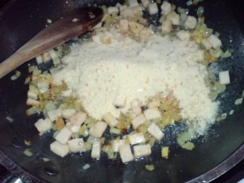 Wiener Würstchen mit Wirsinggemüse - Rezept