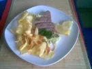 Thunfischsteak mit Avocadopüree und Kartofellstreifen - Rezept