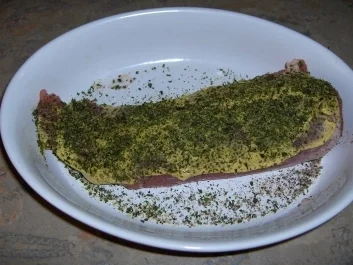 Schweinefilet mit Kräuter-Senfkruste - Rezept - Bild Nr. 2