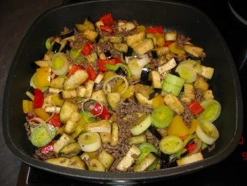 Griechische Hackfleisch-Pfanne - Rezept - Bild Nr. 2