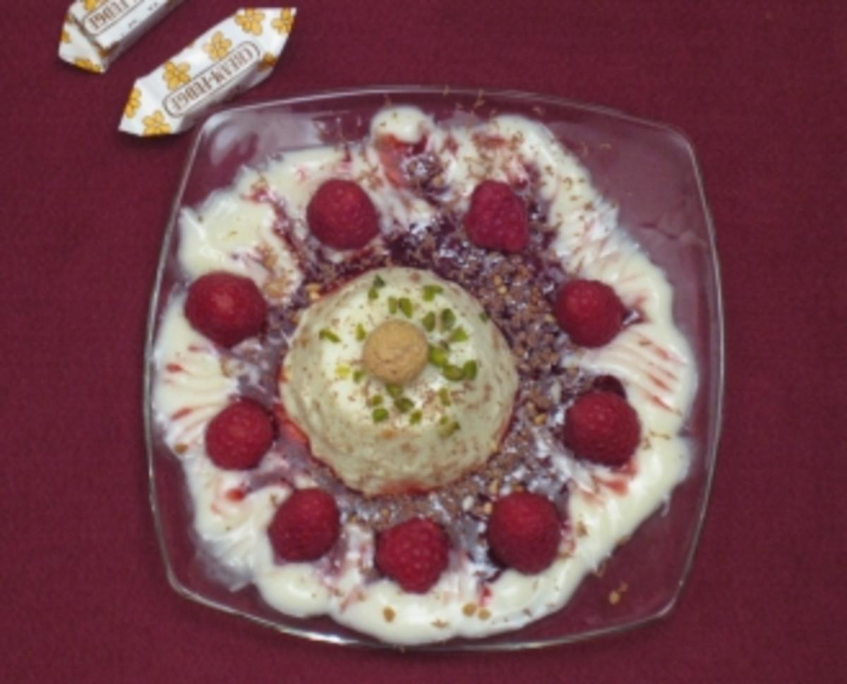 Panna Cotta mit Himbeersoße - Rezept By Das perfekte Dinner