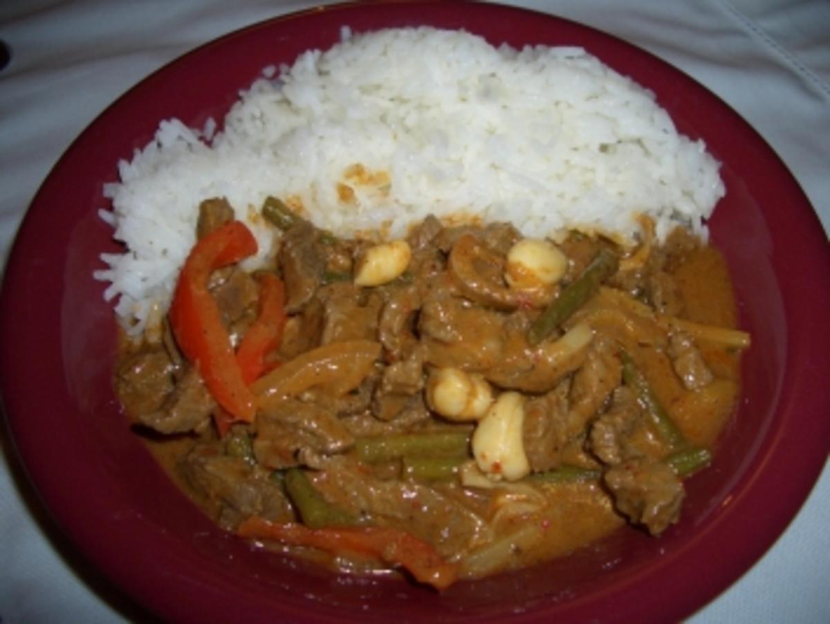 Matsaman Curry mit Rindfleisch - Rezept