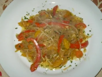 Bunte Chinapfanne mit Glasnudeln - Rezept