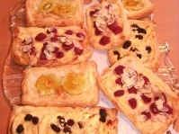 Blätterteig mit Obst und Pudding - Rezept