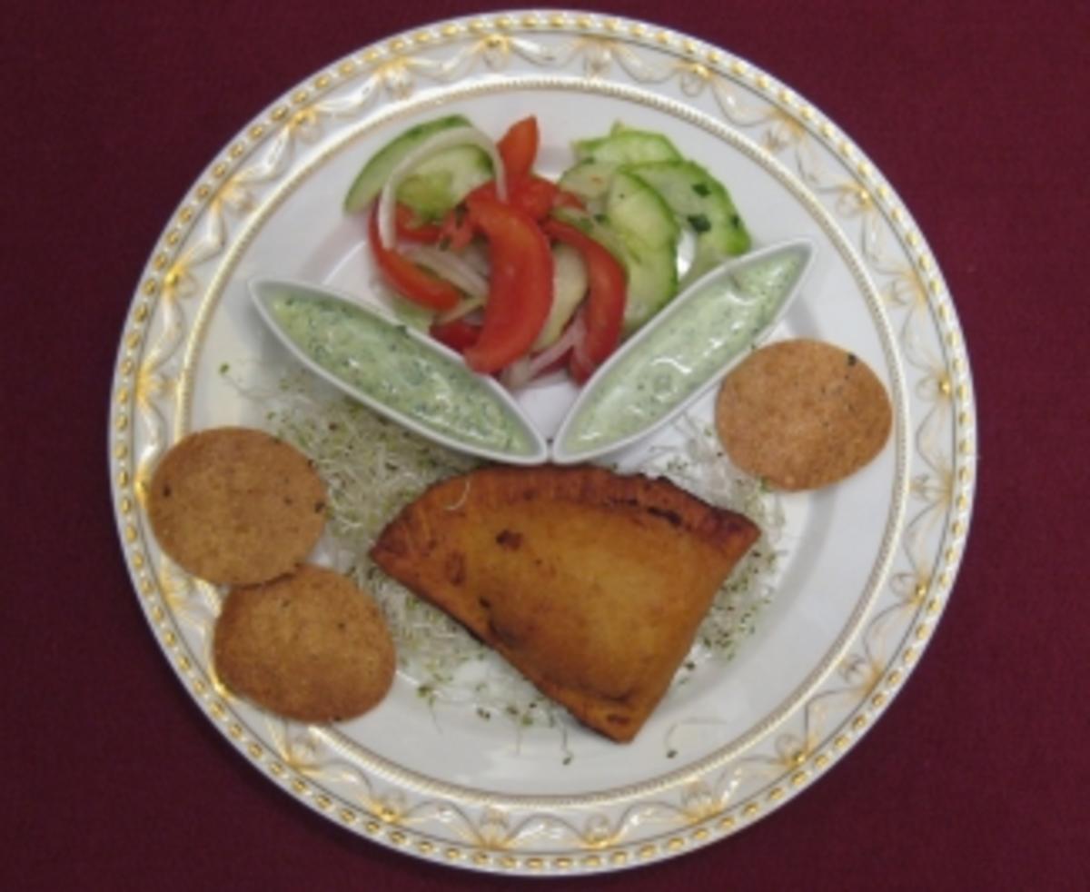Samosas mit Koriander-Chutney und Raita - Rezept - kochbar.de