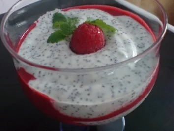 Geschichtete Quark-Mohnspeise - Rezept