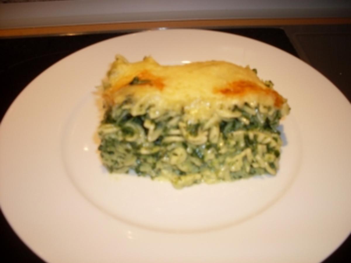 Nudelauflauf mit Spinat - Rezept mit Bild - kochbar.de