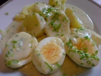 Rezept: Sahniges Eier-Ragout mit Schnittlauch Sahniges Eier-Ragout mit Schnittlauch - Rezept