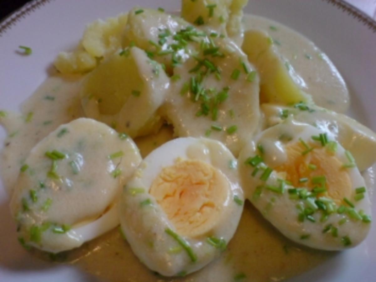 Sahniges Eier-Ragout mit Schnittlauch - Rezept - kochbar.de