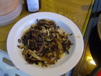 Rezept: Kalbsleber mit Äpfeln und Zwiebeln Kalbsleber mit Äpfeln und Zwiebeln - Rezept