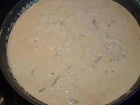Buletten in Steinpilzsauce - Rezept