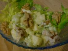 Apfelsalat mit Staudensellerie - Rezept