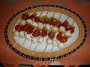 Tomate & Basilikum-Mozzarella-Spießchen in würziger Marinade - Rezept