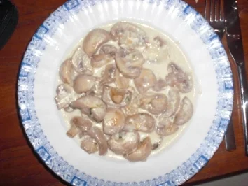 Champignonpfanne mit Weißwein Käse Note - Rezept