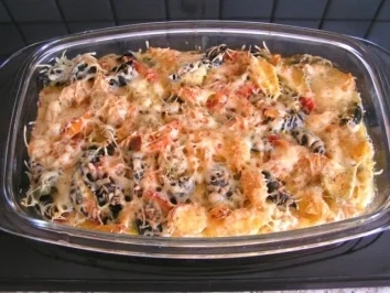 Bunter Nudelauflauf überbacken - Rezept