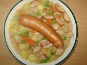 Tempoerbsen-Suppe mit Bockwurst - Rezept